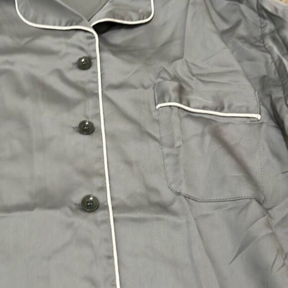 Ettitude Women's S short Sleeve Sateen Stripe Pajama Top Fog Gray Minimalist New - Picture 3 of 10